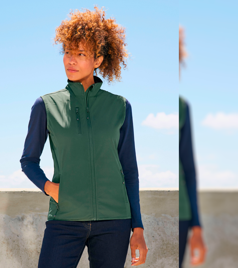 Nachhaltige Damen Softshellweste aus recyceltem Polyester